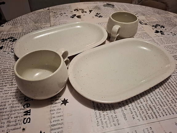PENTIK, HALLA, tarjoiluvadit ja mukit, vintage