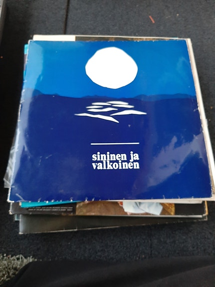 Sininen ja valkoinen LP-levy
