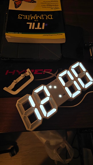 LED 3D Kello