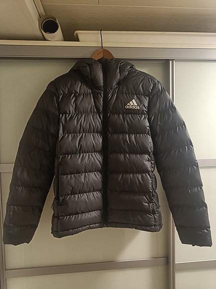 Adidas toppatakki M-koko