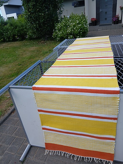 Uusi raidallinen puuvillamatto 65 x 300