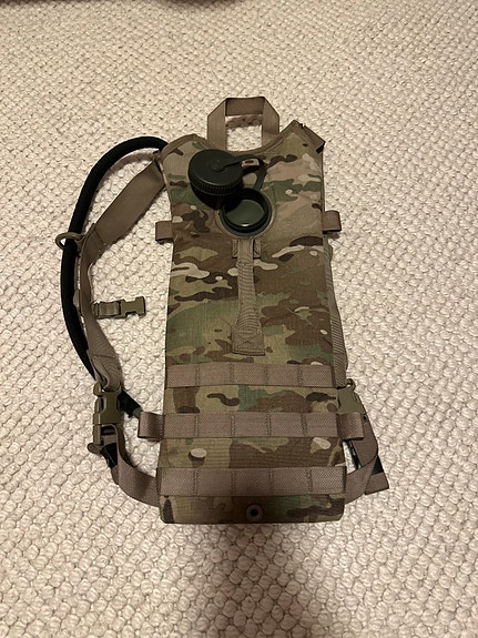 US multicam juomareppu