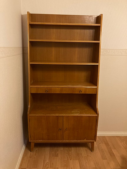 Vintage teak -kirjahylly/senkki 1960–70-luku