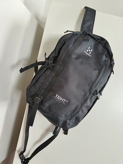 Haglöfs Tight Medium reppu musta