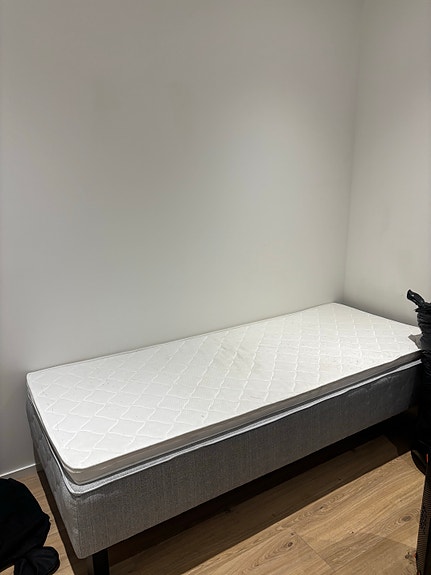Maskun 80cm sänky