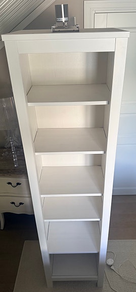Ikea Hemnes kirjahylly kapea