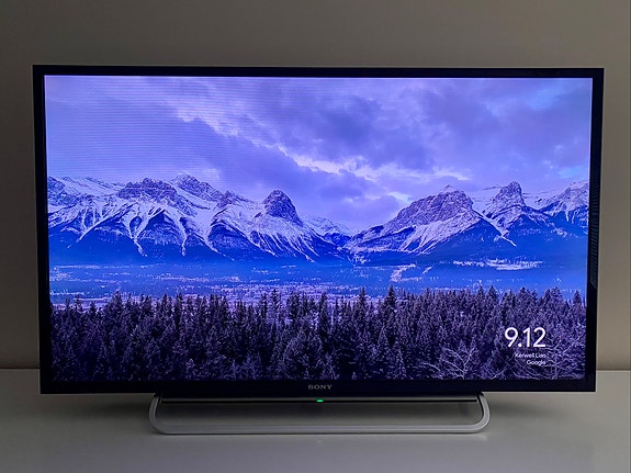 Televisio, Sony Bravia 40" Full HD LED-TV (KDL-40W605B) + kaukosäädin