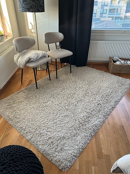 Beige nukkamatto