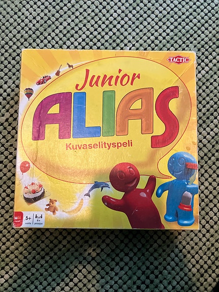 Tactic Junior Alias lautapeli