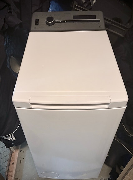 Whirlpool päältä täytettävä pesukone