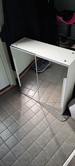 Ikea peilikaappi valkoinen