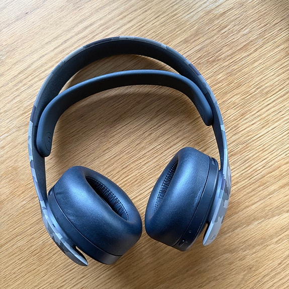 Sony Pulse 3D -langattomat pelikuulokkeet Grey Camo