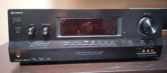Sony STR-DH700 7.1 vahvistin + 7 kpl Audio pro kaiutinta + Yamaha aktiivisubbari