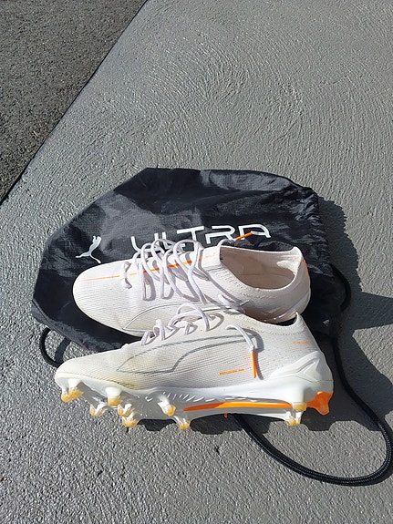 Puma Ultra jalkapallokengät koko 44