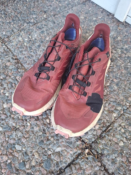 Salomon goretex kengät