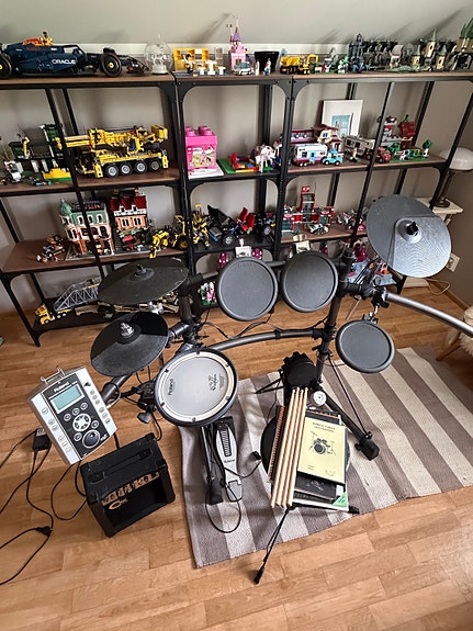 Roland TD-9 sähkörummut ja vahvistin