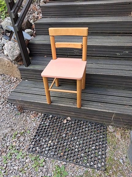 Lasten tuoli puu