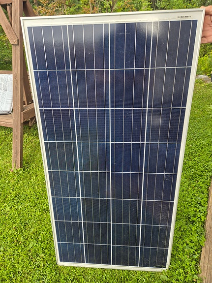 Aurinkosähköjärjestelmä mökille 140w