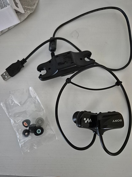 Sony waterproof MP3 kuulokkeet