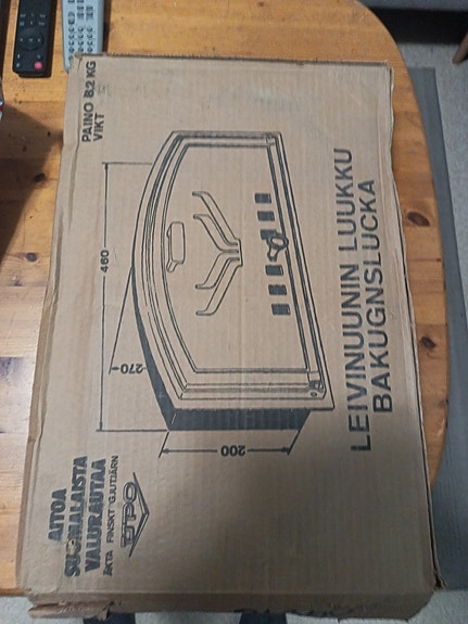 Upo leivinuunin luukku