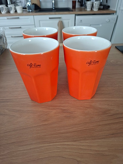 4 kpl stockmannin  mukeja oranssi