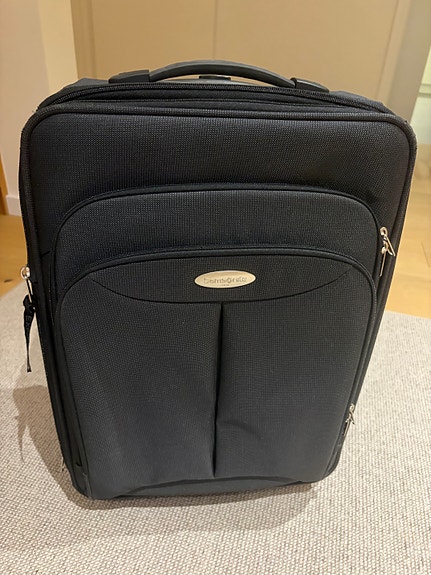 VARATTU Samsonite musta lentolaukku