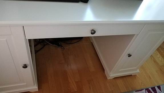 Valkoinen Koulupöytä 30 e, Uusi! Koottuna!