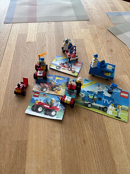 LEGO City ajoneuvot- ja tv-auto setit