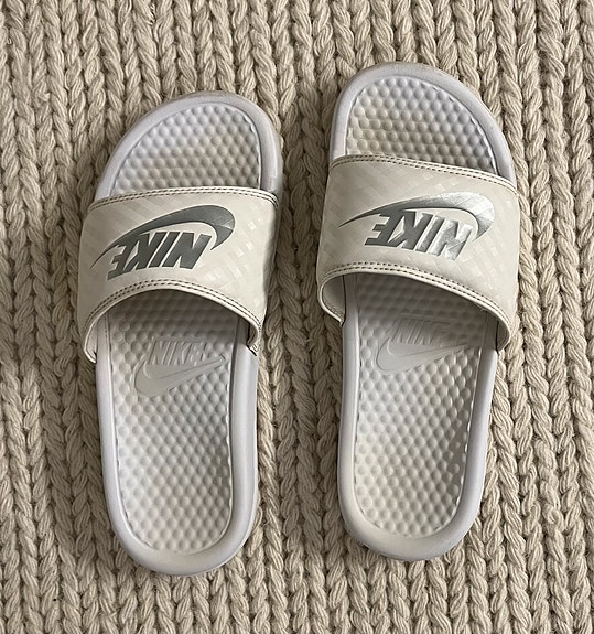 Nike valkoiset pistokkaat kengät 38 unisex