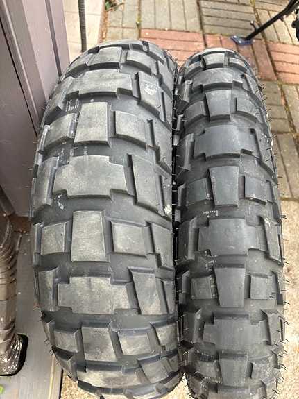 Dunlop Trailmax Raid 120/70R19 ja 170/60R17 moottoripyörän renkaat
