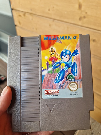 Mega Man 4 (NES) – PAL SCN / Scandinavian-versio