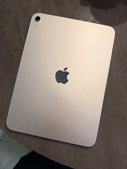 Myydään tai vaihdetaan iPad 11. sukupolvi 128 GT —> iPad mini