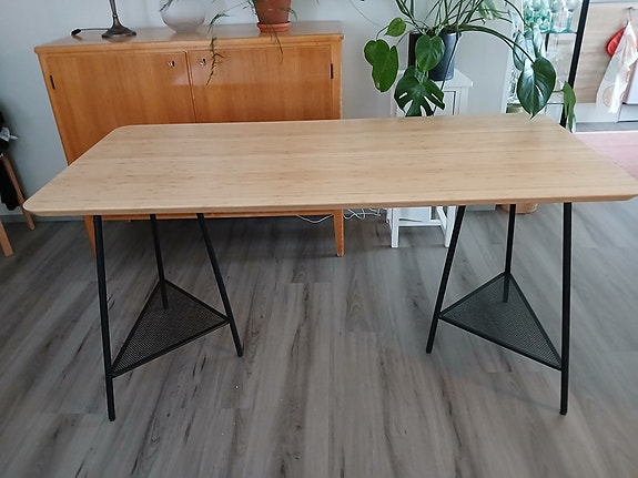IKEA kirjoituspöytä