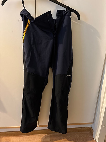 Icepeak ulkoiluhousut 152