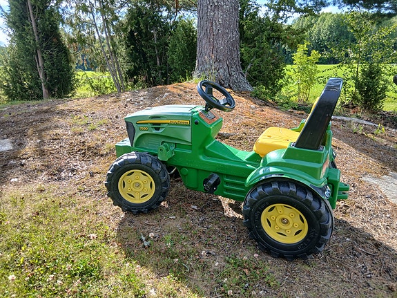 Polkutraktori John Deere 7930