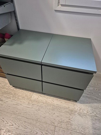 Ikea MALM-yöpöydät 2 kpl