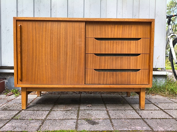 Hieno TEAK-senkki