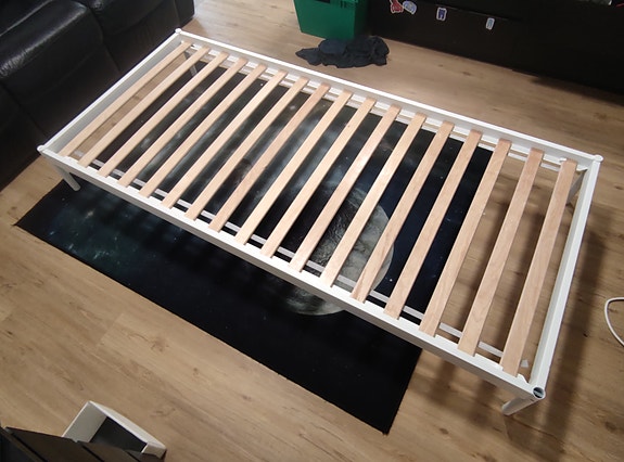 2kpl Ikean sänky 90x200