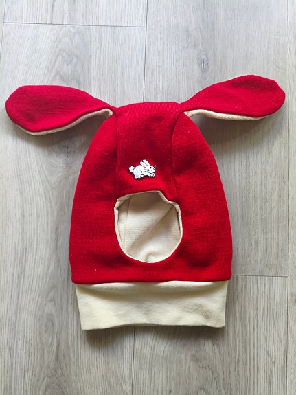 Kivat kypärämyssy 1
