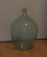 Iso lasipullo