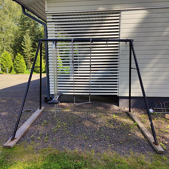 Lasten pihakeinu