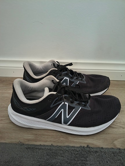 Lenkkarit New Balance koko 40,5