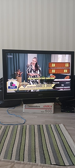Sony 40 ja tallentava digiboksi