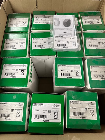 Schneider Electric Exxact WDE002880 2-osainen tiivistyspaketti IP44