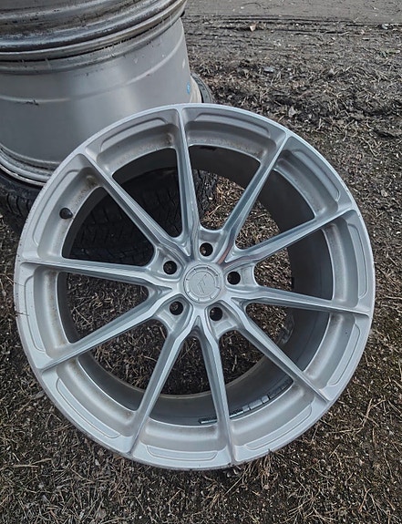 Japan Racing JR37 vanteet 9,5x19 5x112