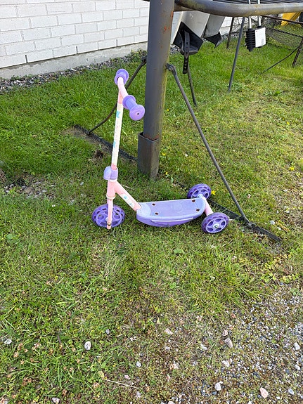 Kolmipyöräinen skuutti