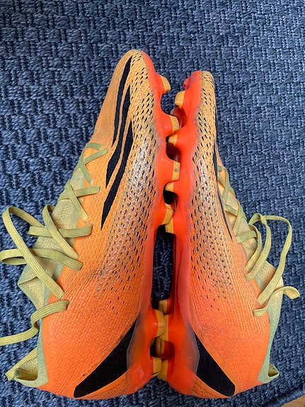 Adidas nappikset