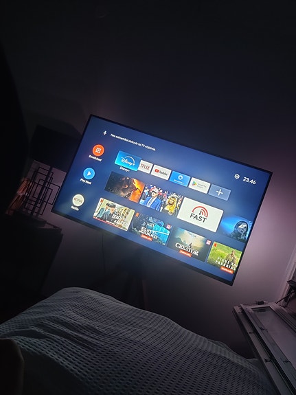Philips 55" TV, Xiaomi Mi Box,