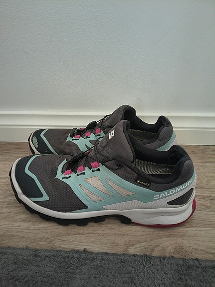 Lenkkarit Salomon goretex 41,5