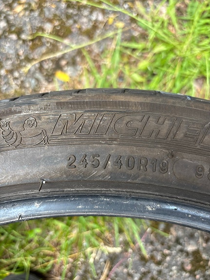 Michelin 245/40/19 1Kpl